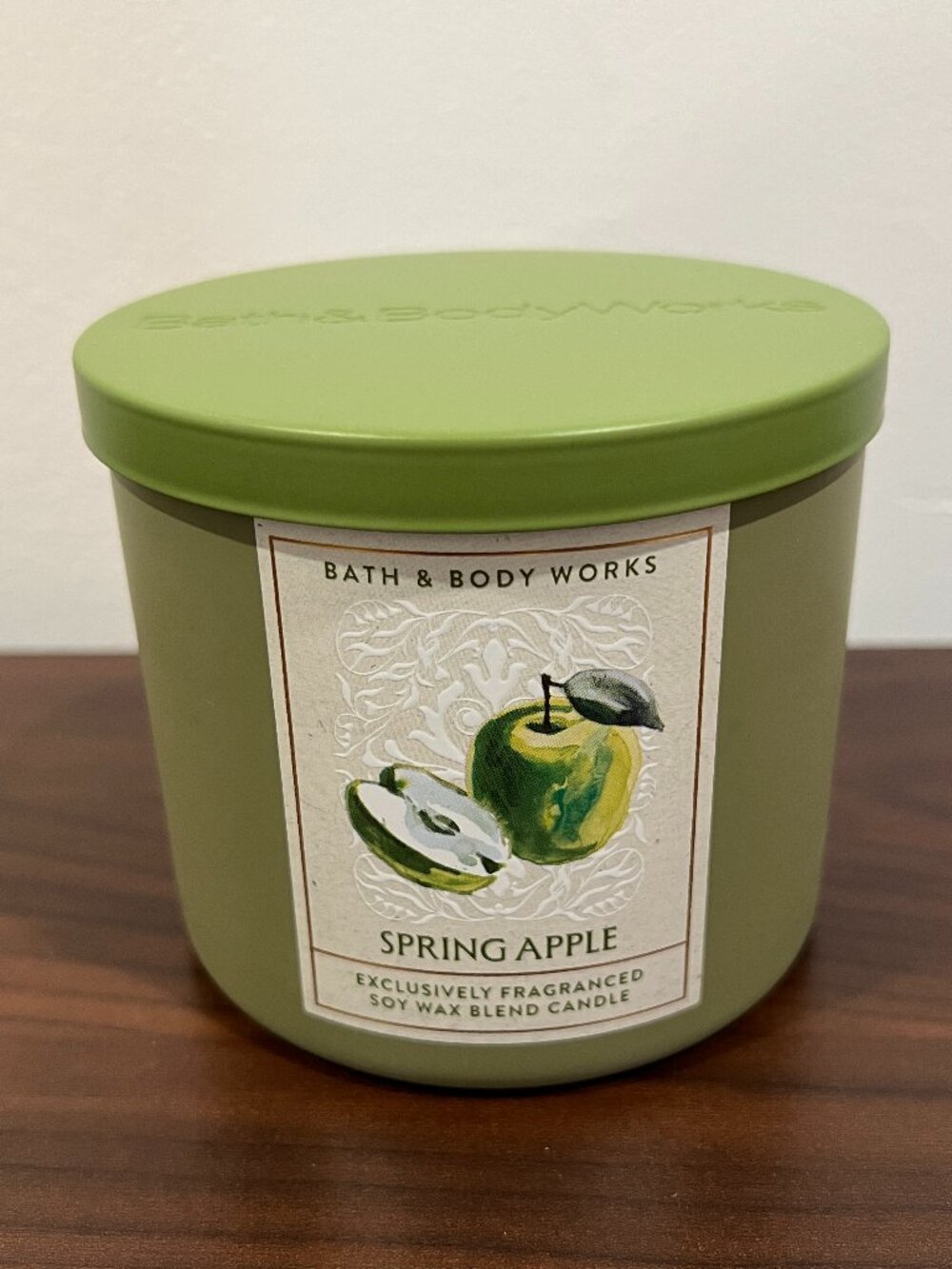 Bath and Body Works Spring Apple 3-Wick Candle NEW